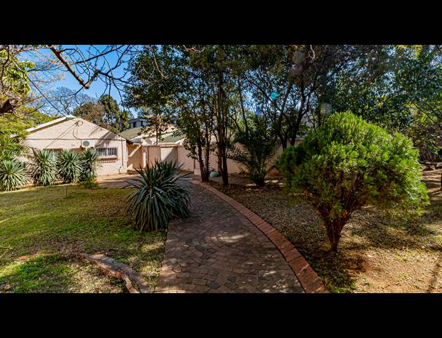 2,445M² VACANT LAND FOR SALE IN FERNDALE